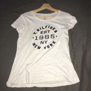 AUTHENTIC TOMMY HILFIGER T-SHIRT SIZE SMALL